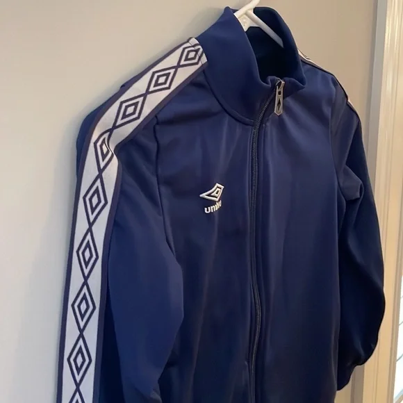 Umbro Full Zip Jacket - Picture 2 of 5
